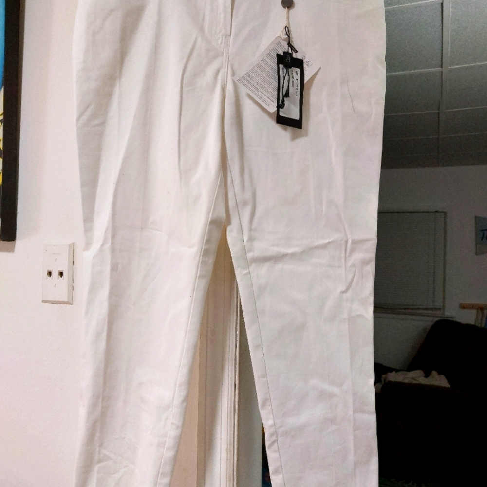 Clips Italian ladies pants size 48